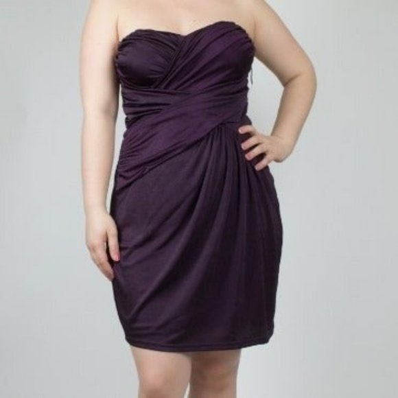 dark purple strapless dress